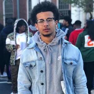 Meet your Posher, Mark